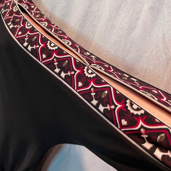 White House Black Market, Black Embroidered Blouson Dress - Picture 4 of 4